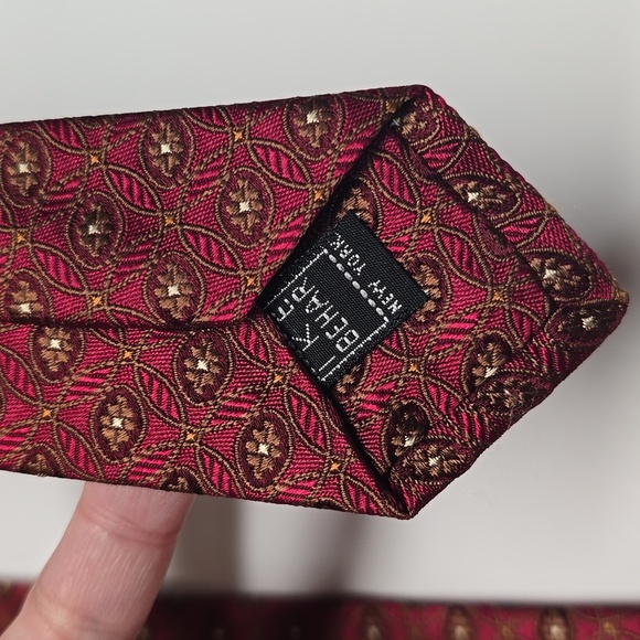 {Ike Behar} Burgundy and Gold Patterned Tie - Picture 6 of 8